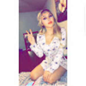 Meet your Posher, Brittni